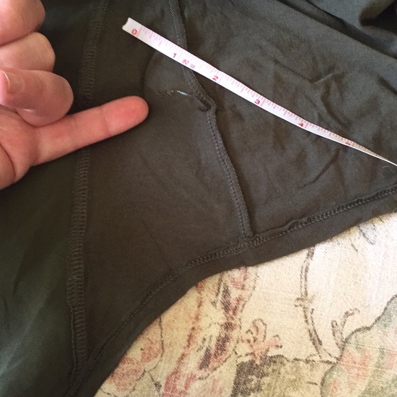 ANTHROPOLOGIE Size LARGE Army Green Buttonfront Blouse Stretch Cozy $68 NEW - Picture 7 of 8